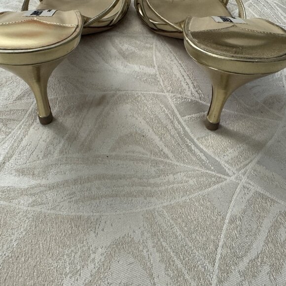 JIMMY CHOO GOLD HEEL OPEN TOE HEELS - Picture 4 of 12